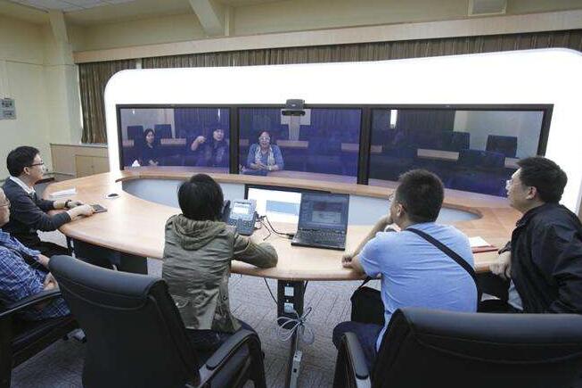 華為視頻會(huì)議.jpg 華為視頻會(huì)議.jpg